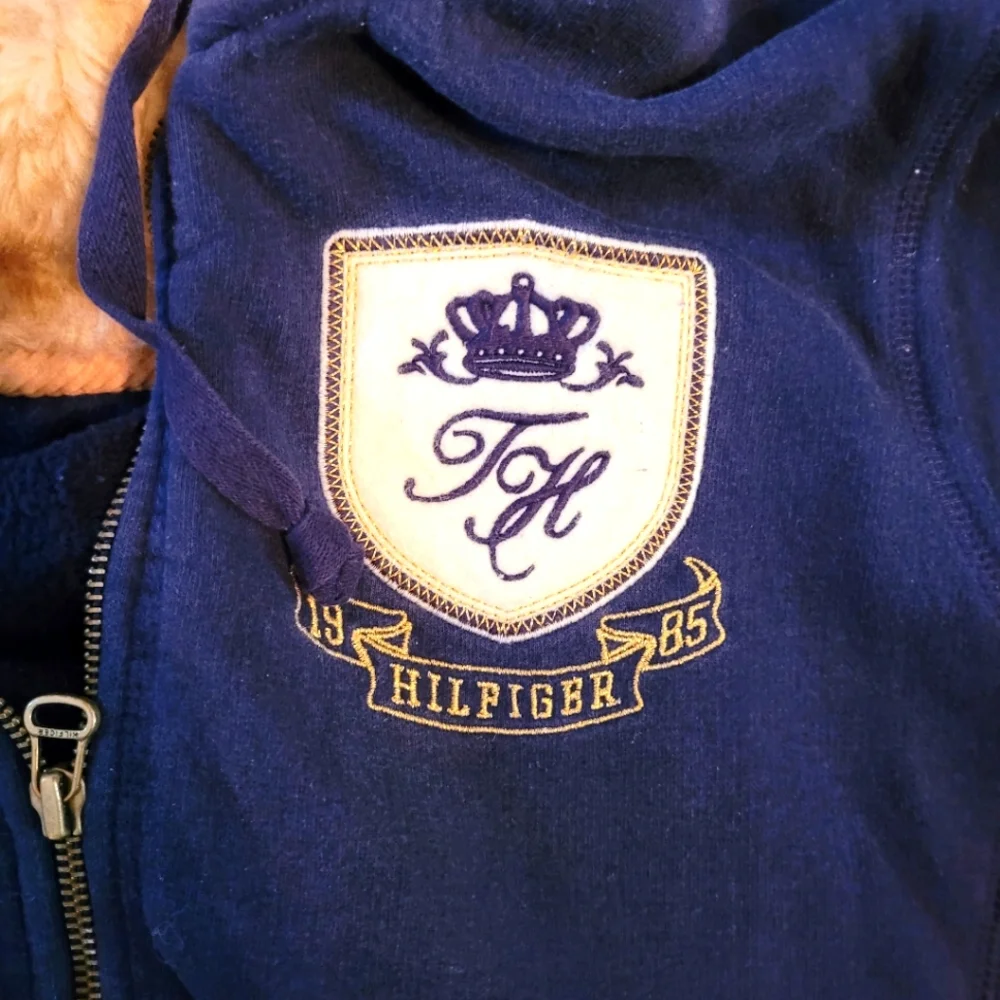 Tommy Hilfiger | Navy Hoodie with Fax Fur Hood - Picture 4 of 7